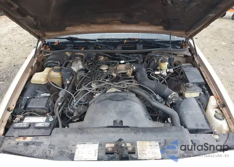 1996 Ford Crown Victoria Police Interceptor из США, поврежденный, VIN 2FALP71W9TX187092